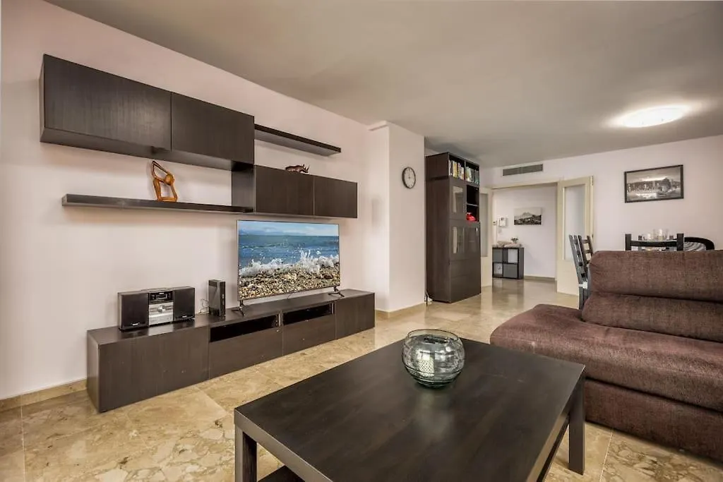 Apartment Relax In Our Luxury Home - Terrace, Pool & Parking Alcaidesa Spain