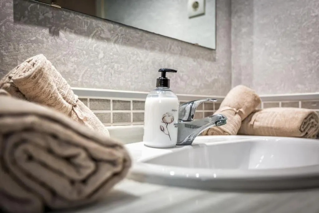 Relax In Our Luxury Home - Terrace, Pool & Parking Alcaidesa
