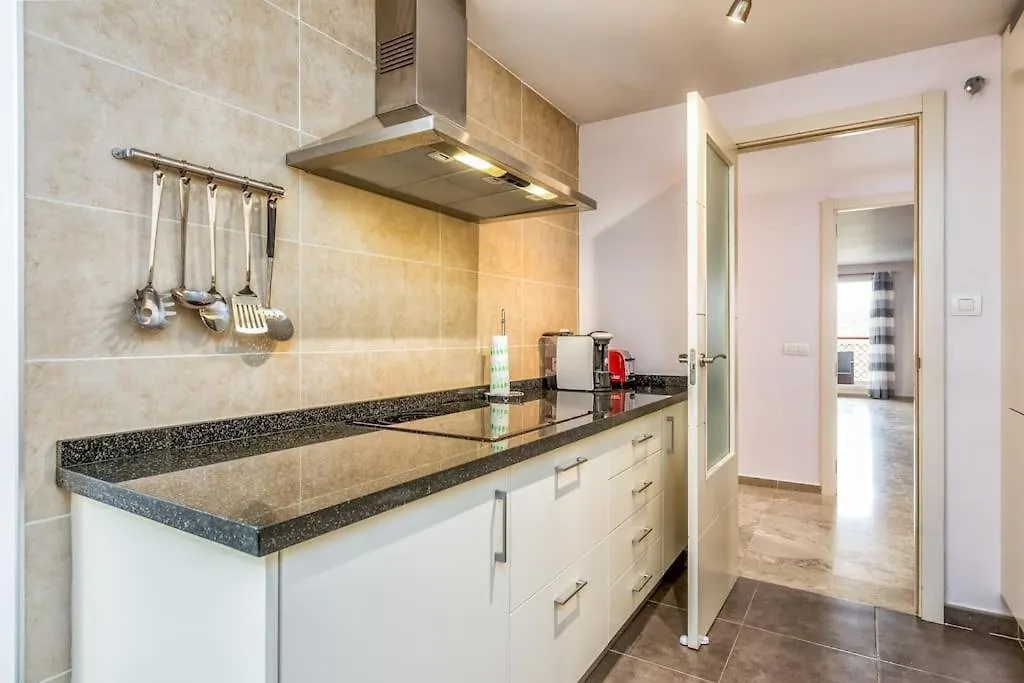 Relax In Our Luxury Home - Terrace, Pool & Parking Alcaidesa 0*,